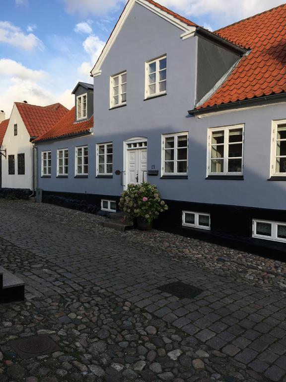 Апартаменты Ebeltoft Centrum Экстерьер фото