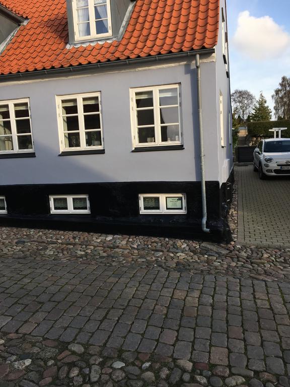 Апартаменты Ebeltoft Centrum Экстерьер фото